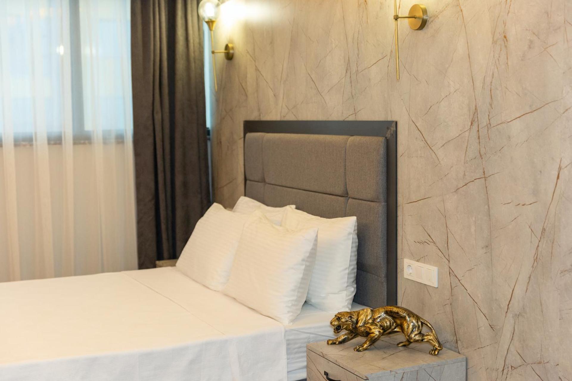 The Hera Business Hotels & Spa Istanbul Bagian luar foto